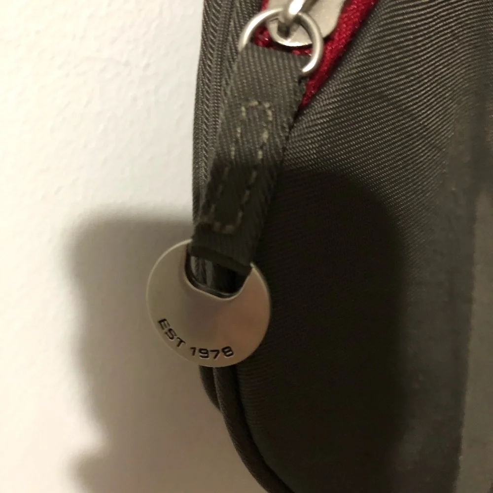 Travelon crossbody messenger